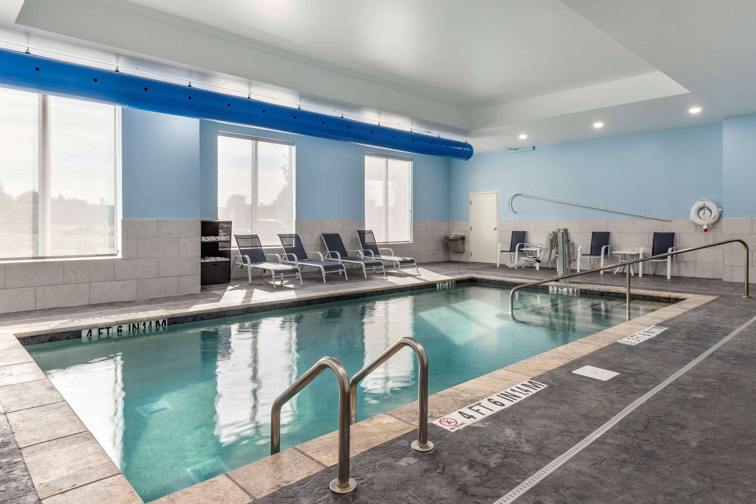 Comfort Suites Greenville Airport Ngoại thất bức ảnh